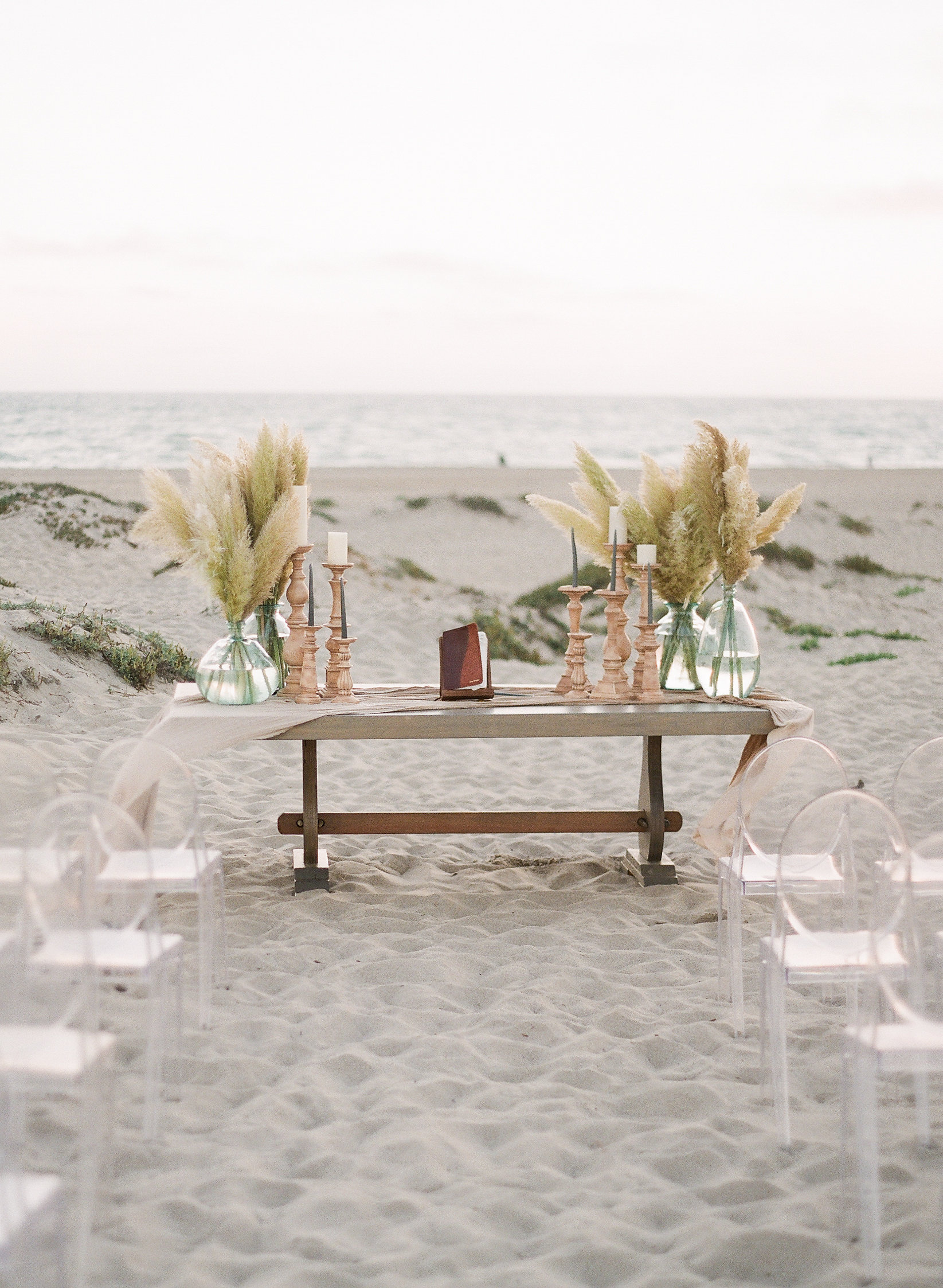 Beach Chic Wedding Inspiration - XOXO BRIDE Events